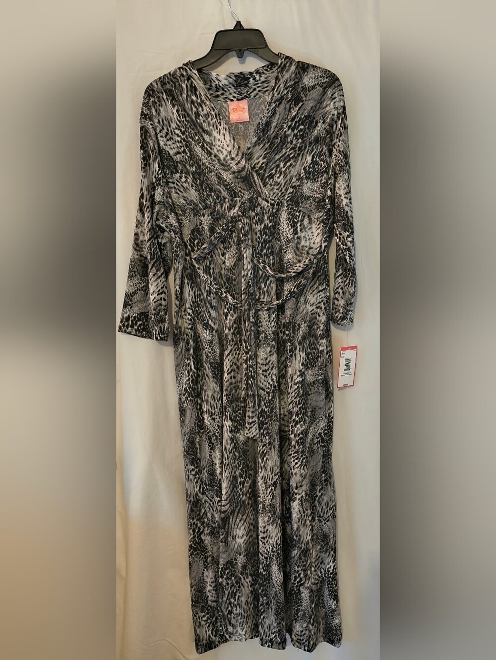 Ruched V-Neck Print Maternity Maxi Dress - Black & Gray